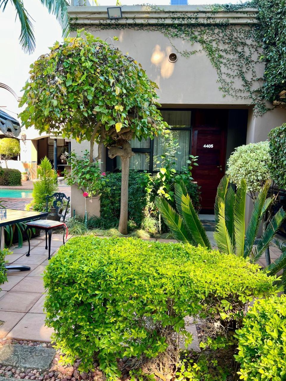 Forty 4 On Hoog Polokwane Exterior photo